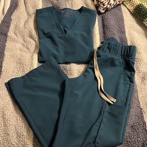 Figs Caribbean Blue Set